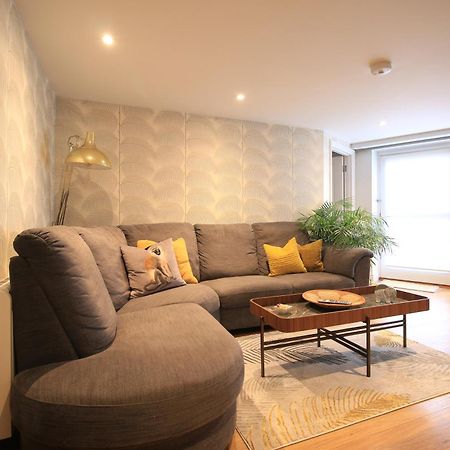 Streamside Apartments Yeovil Ngoại thất bức ảnh
