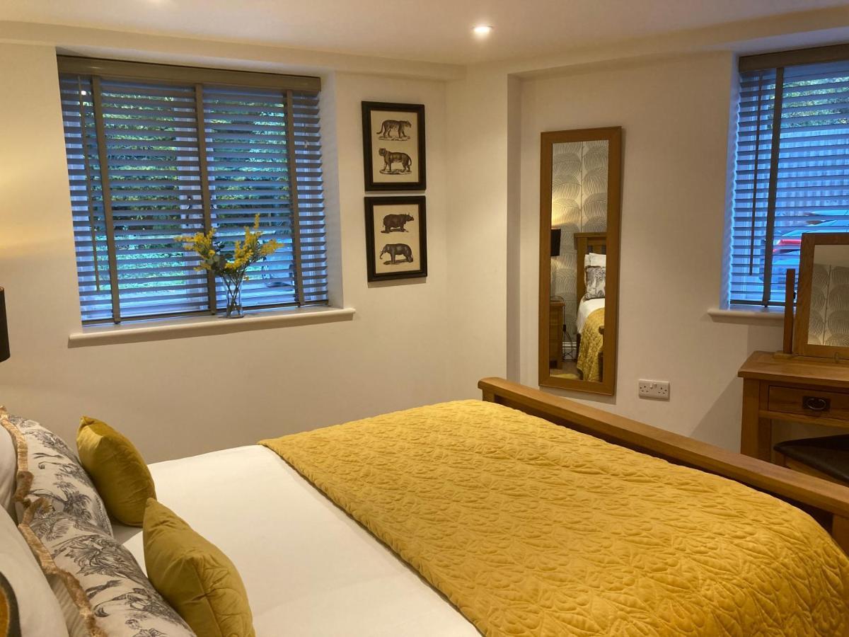 Streamside Apartments Yeovil Ngoại thất bức ảnh