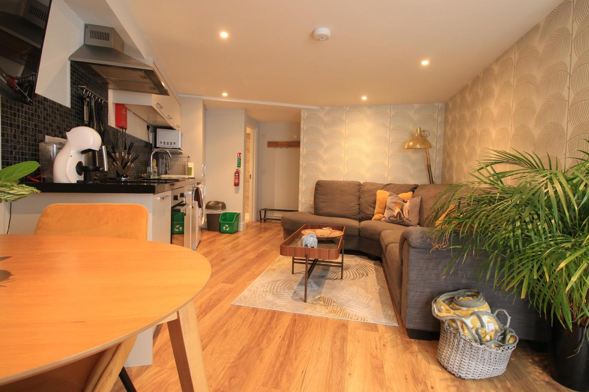 Streamside Apartments Yeovil Ngoại thất bức ảnh