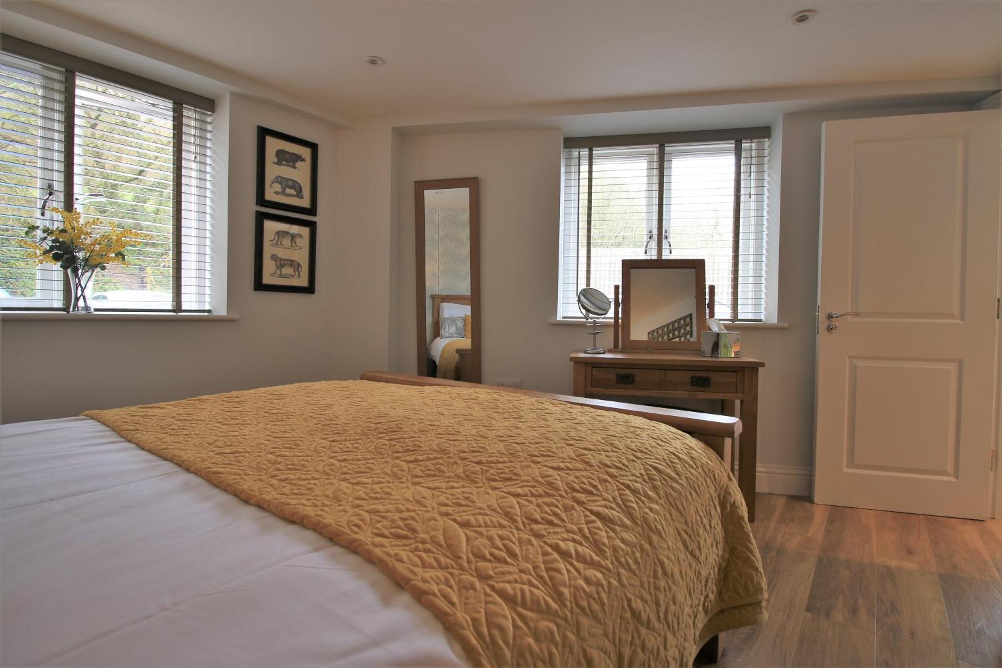 Streamside Apartments Yeovil Ngoại thất bức ảnh